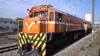 7201次R158與R159柴電機車通過斗南車站 20201222