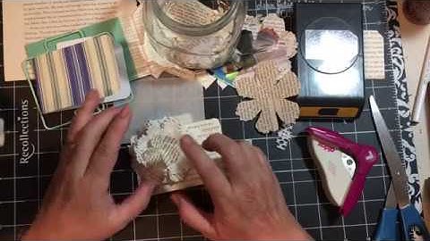 Book Paper Little file folders &  flower embellishments - junk journaling everyday | dearjuliejulie