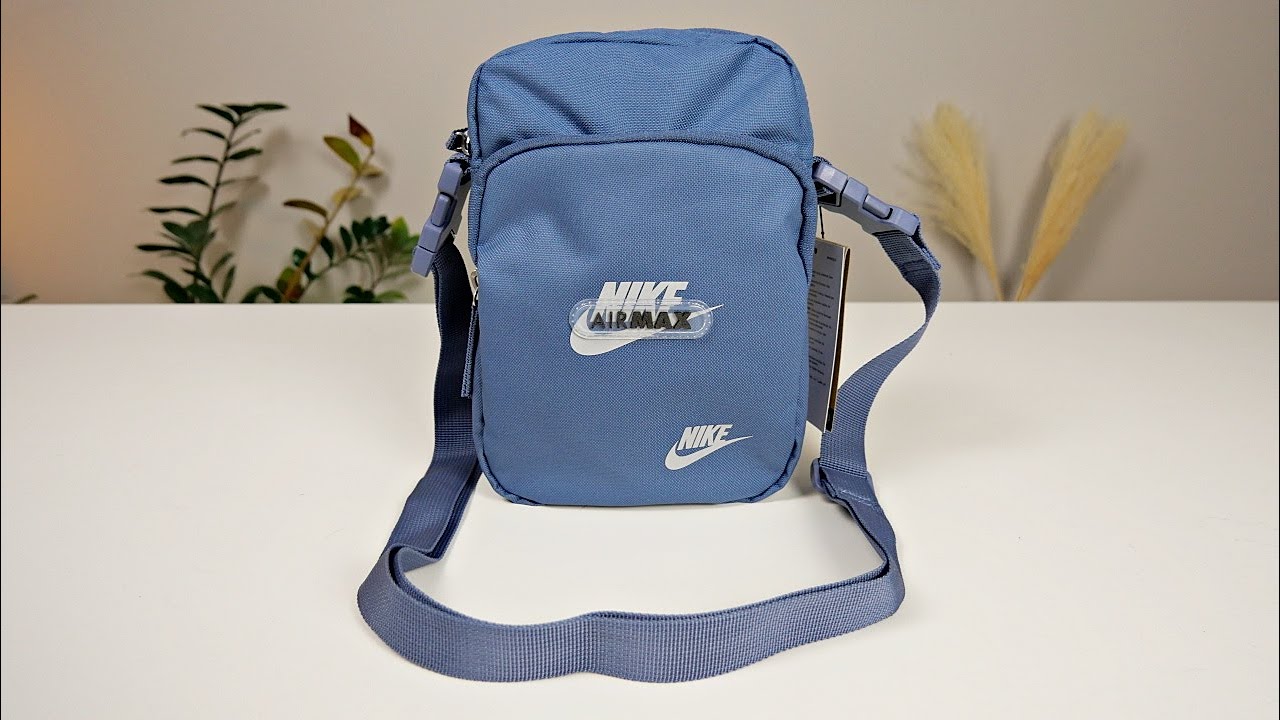 Nike Heritage Cross-Body Bag (4L). Nike LU