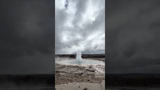 アイスランド　ゲイシール間欠泉の噴水