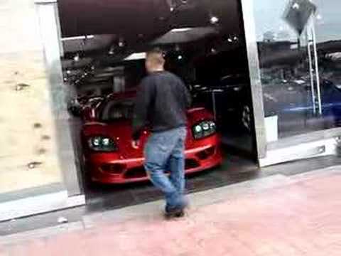 Saleen S7