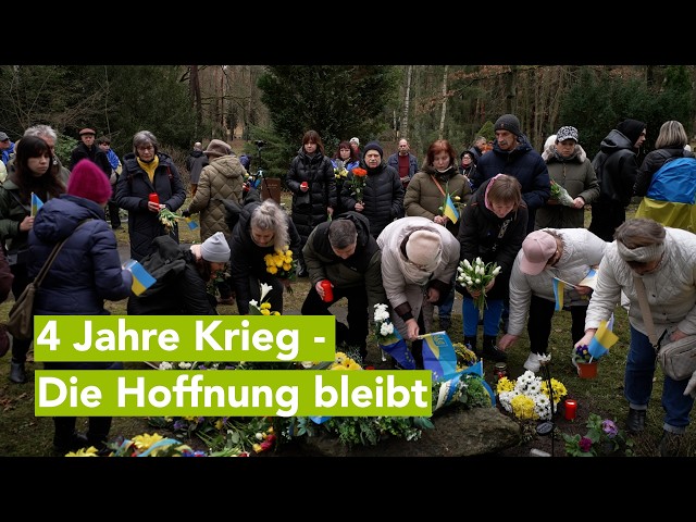 4 Jahre Ukraine-Krieg: Bewegendes Gedenken auf dem Waldfriedhof Schwerin