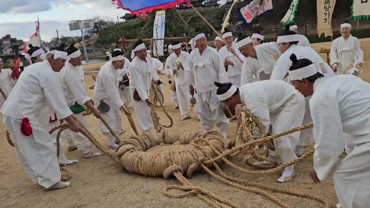 *2026년 병오년,달집태우기 (2부)* 소개합니다.