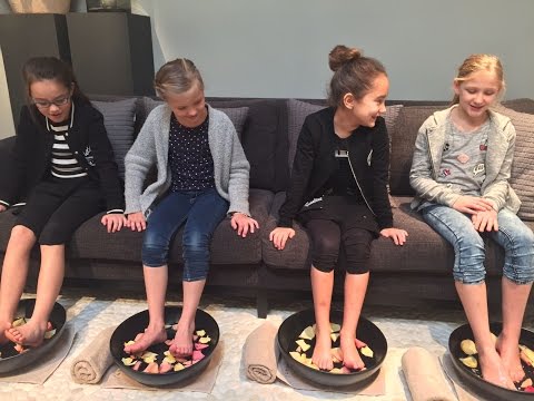 Video: 3 manieren om ervoor te zorgen dat jongens je leuk gaan vinden in groep 5