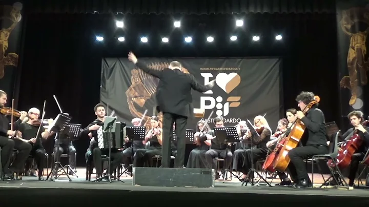 Michele Bianco, bayan - Concerto piccolo n 3 by Vo...