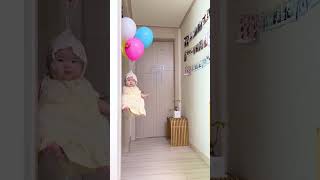 풍선달고 날으는 아기💛 #아기쇼츠 #귀여운아기영상 #4개월아기