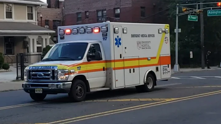 UMDNJ Hospital Of Newark EMS Bus Responding North Newark 8-27-19