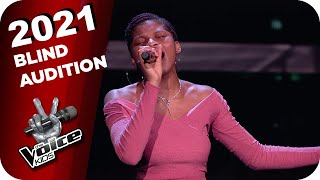 Rebecca Ferguson  Light On (Grace) | The Voice Kids 2021 | Blind Auditions