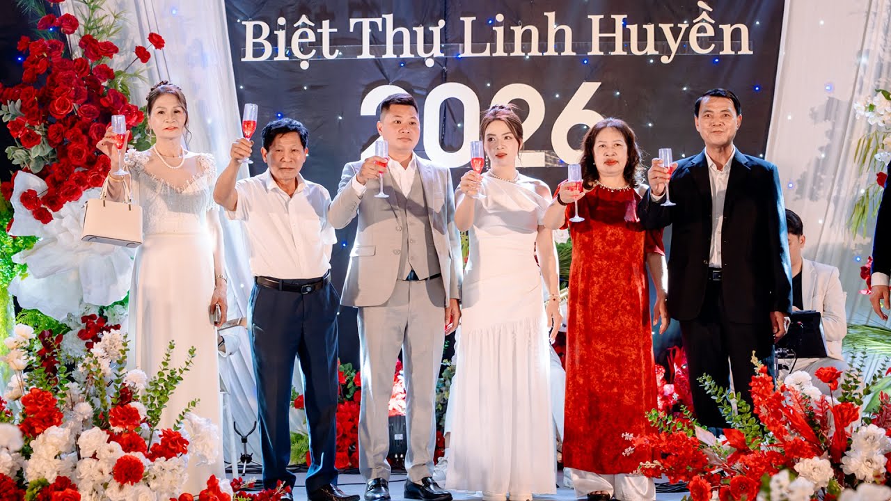 Tân gia biệt thự Linh Huyền & Kỷ niệm 10 năm ngày cưới Linh Huyền