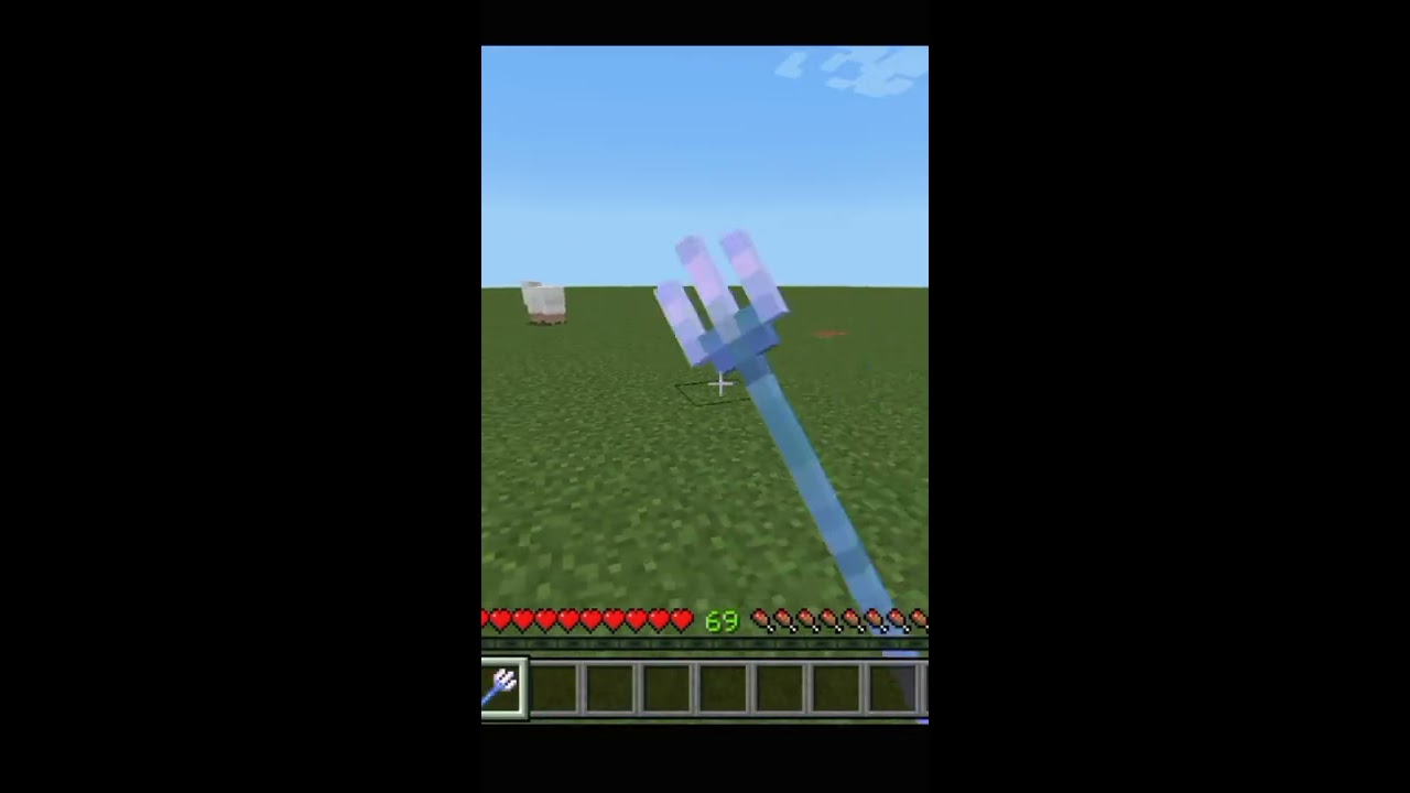 What If We Use Loyalty Riptide Enchantment In Trident Minecraft Shorts Gaming