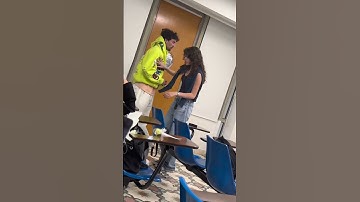 Programa muy fácil 😎 #ia #programacion #tecnologia #hack #code #dev #inteligenciaartificial #futuro