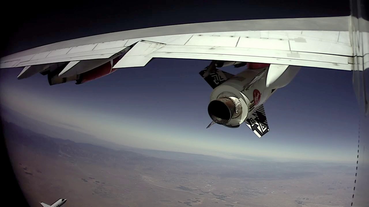 Virgin Orbit запустила ракету в космос с самолета. Но зачем? Зачем запускать ракету с самолета? Фото.