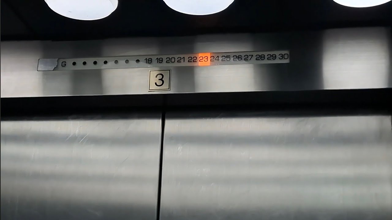 (2026 Revisit) Vintage & Fast Hitachi Elevator/ Lift at Ratu Plaza Office Tower, Jakarta