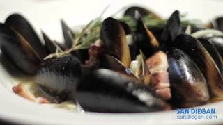 Bully's East Restaurant