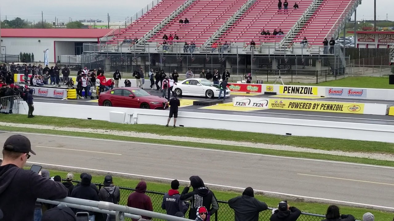 Alfa Romeo Giulia Quadrifoglio 1 4 Mile 10 75 128 9mph