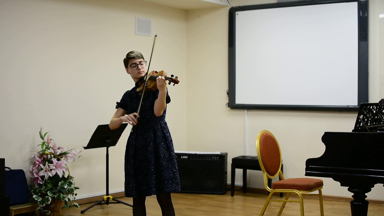 Bach Sarabanda and Giga, Paganini Capriсe 13 - Polly Klein