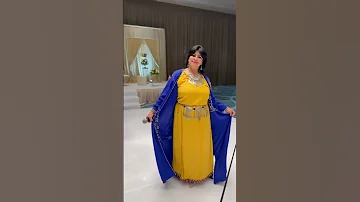 شابة يمينة هولت الشيراطون 