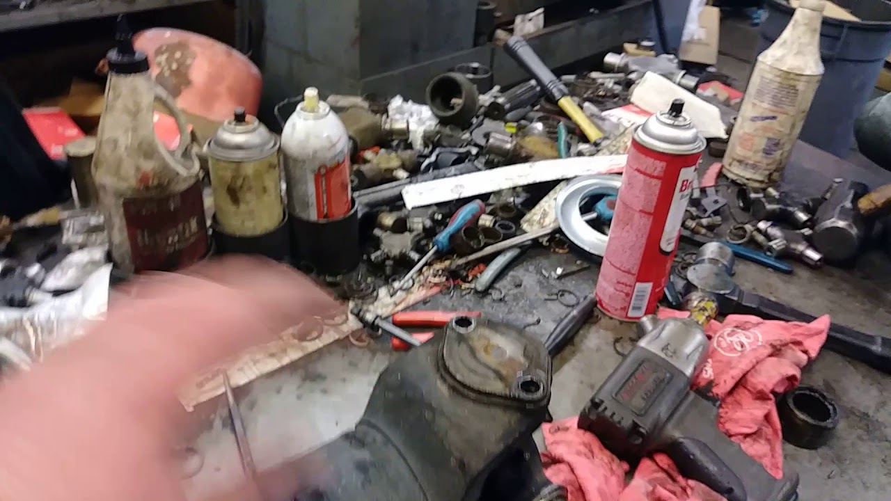 How to tell if driveshaft yoke is bad YouTube