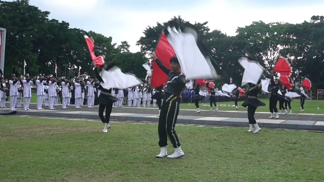 Penampilan Marching Band Gita Surya Persada - HUT Kemerdekaan Republik Indo...
