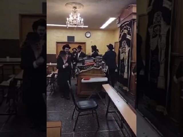 Rabbi Osdoba Dancing Rosh Chodesh Kislev