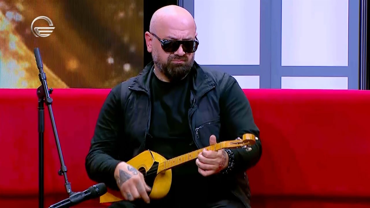 ლევან შენგელიას მიერ ფანდურზე შესრულებული პოპური