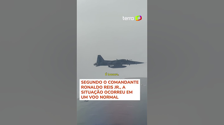 Vídeo raro mostra avião sendo interceptado por caça da FAB #shorts