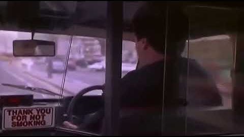 "SİGARA İÇMEKTEYİM, TEŞEKKÜR BEKLENTİSİ İÇİNDE DEĞİLİM."  LOVE DEATH ON LONG ISLAND 1998 Trailer