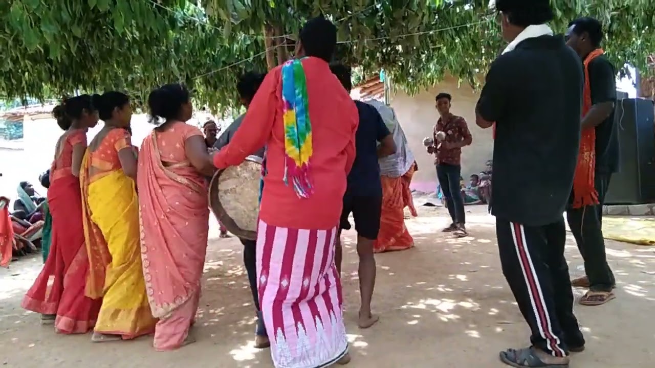 घसिया बाजा ग्राम बरकोल सादी डांस संपर्क करें +919343758276