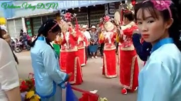LỄ HỘI NGHINH ÔNG PHAN THIẾT 2018 | Mãn nhãn màn múa của các Cung Nữ và Lân Sư Rồng