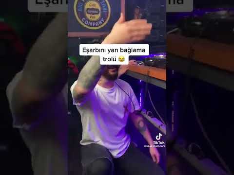 Eşarbını Yan Bağlama Trolü