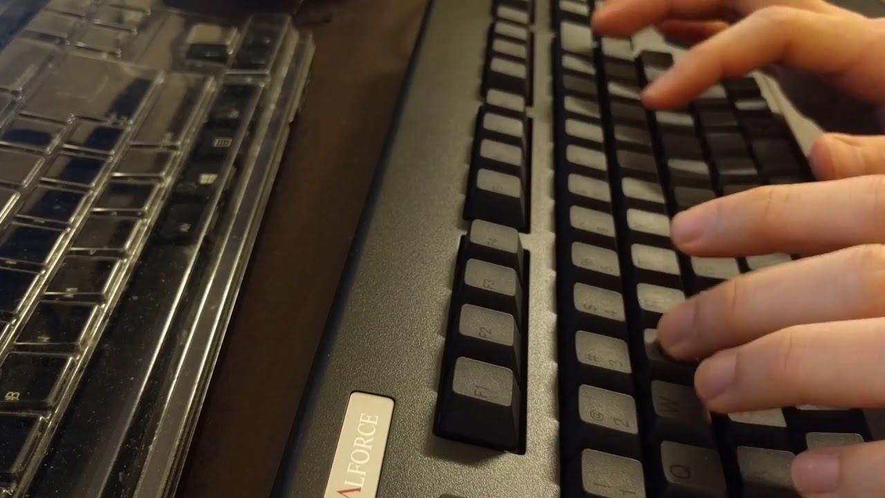 Clavier Realforce 87U 10ème Anniversaire + Repose-poignet - Variable Silent, Occasion