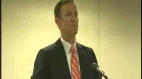 Online Marketing Speaker and Social Media Expert Erik Qualman