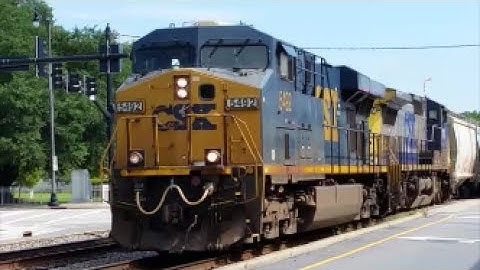 [CSXT]5492 GE ES40DC & 7817 GE CW40-8 Leads F707-19 Departing Milan Yard In Fay NC W/1st Gen K5HL