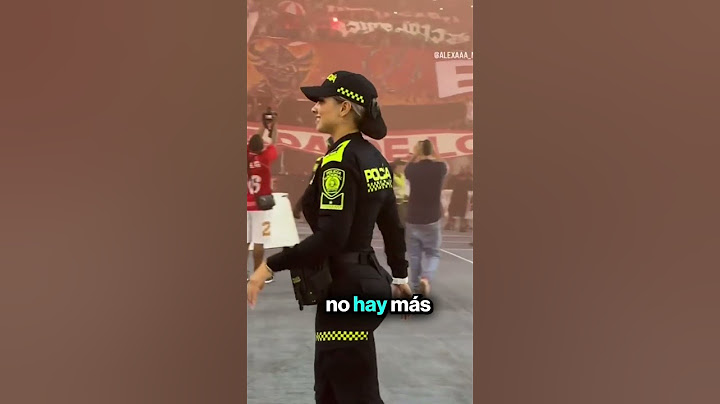 Esta Policía Ha Causado Controversias en Internet 👮‍♀️ ♂️