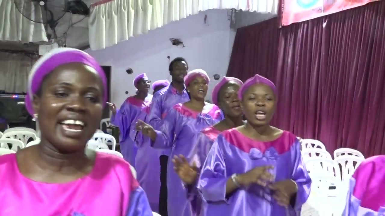 LA PLEINITUDE  DE LA DIVINITE