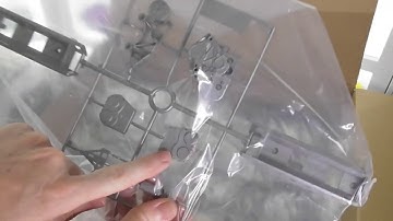 HOW TO BUILD THE 1/6 POCHER AVENTADOR ROADSTER - PART 2 - Unboxing the kit