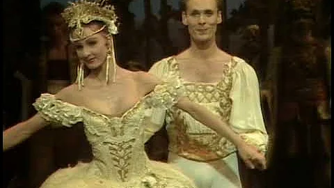 Lisa Pavane  Greg Horsman  Australian Ballet  Copp...