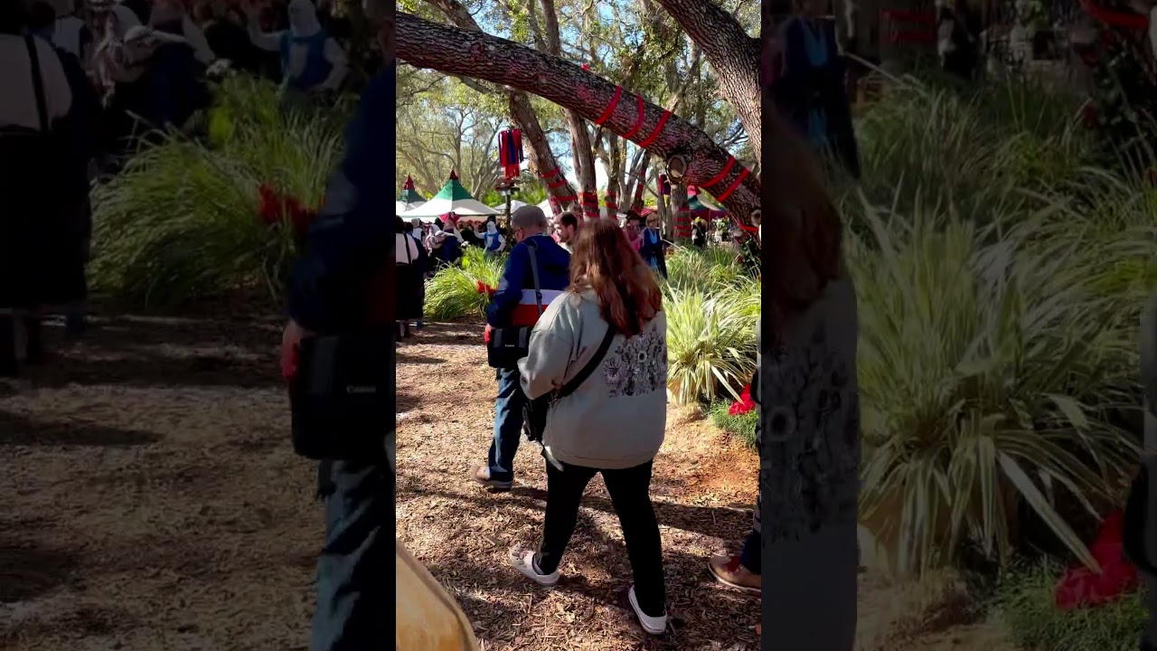 Entering the Sarasota Medieval Fair during their Mystical Realms Weekend! 🧝🏼&zwj;♂️🧙🏼🧚🏼🏰🐎