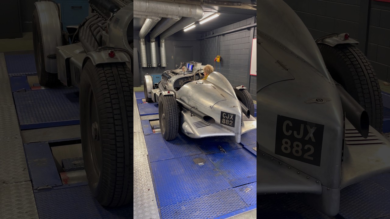 Just listen to this 27 liter V12 Rollce Roys Merlin engine! 🤤🤤 