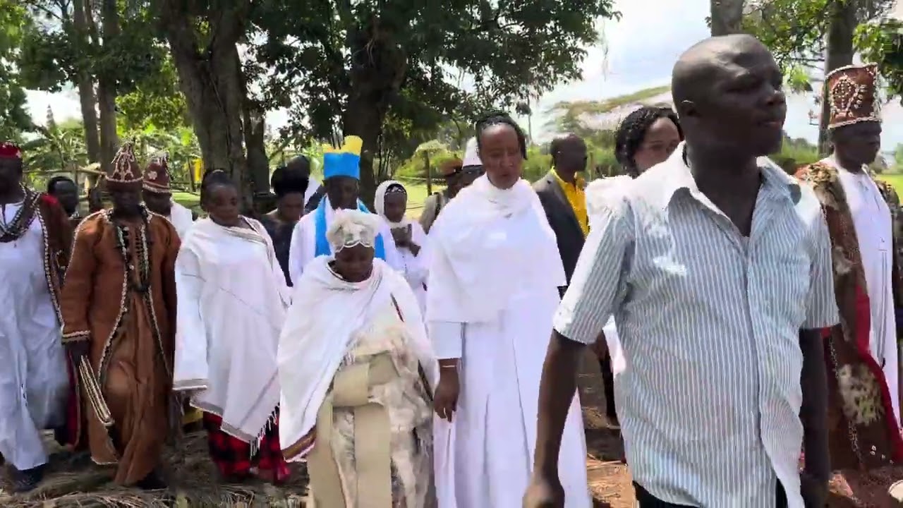 OMUSAMBWA NAKAYIMA WE GUTUULA E MUBENDE