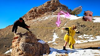 The caveman stole my prey | A brutal clash in the snow and rock ❄️🔥
