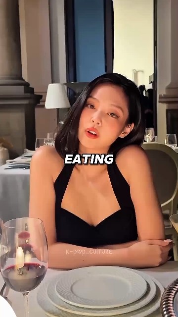 What Jennie Does While Eating Left Rosé Speechless