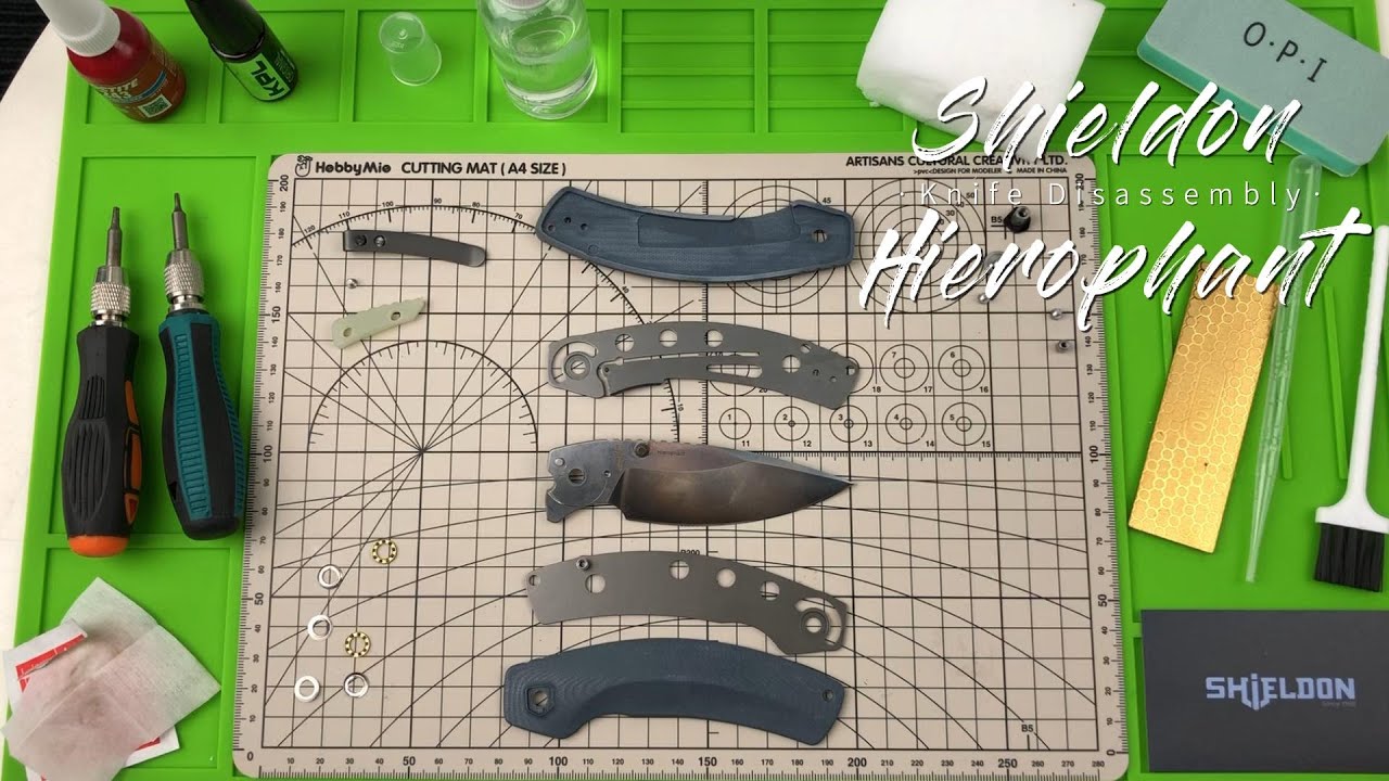 Shieldon Knives tour The Hierophant disassembly. Bearing washers in