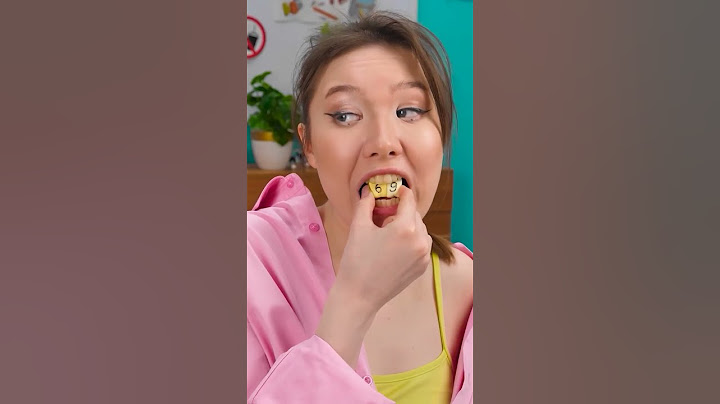 METODI PER MANGIARE DI NASCOSTO IN CLASSE