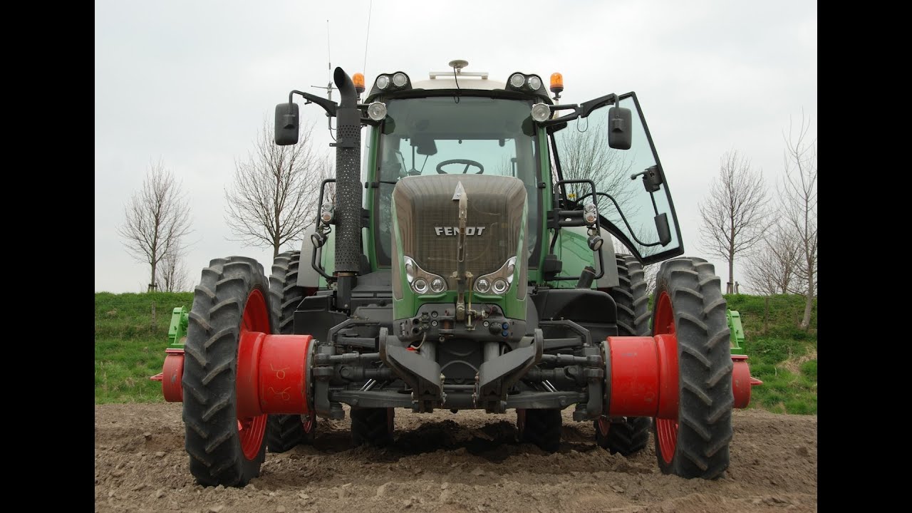 Fendt 936 Fendt 820 Met 8 Rijige Baselier Rijenfrees Ridging Potatoes Oude Tractoren Tractor Landbouw