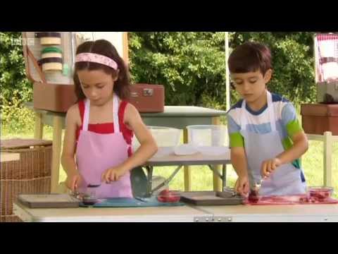 I Can Cook With You - 13 - Strawberry Crown - YouTube