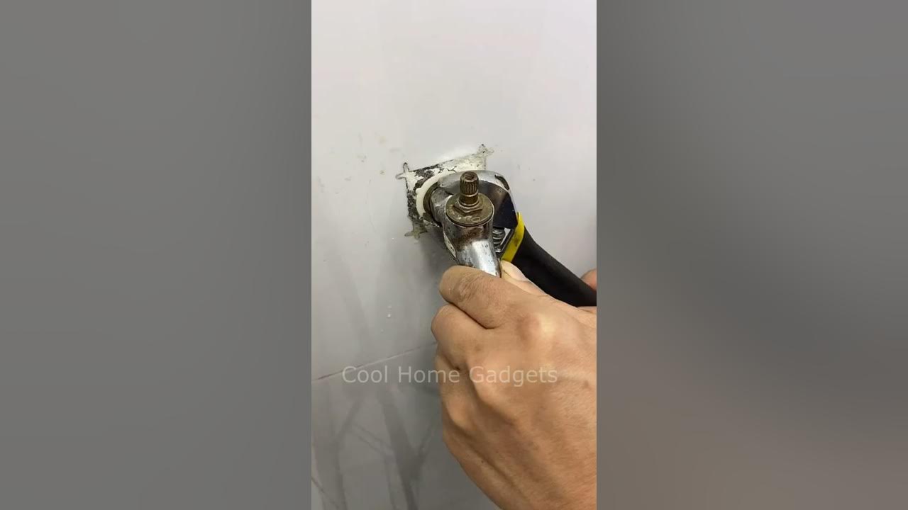 Broken Screw Extractor for Water Pipe