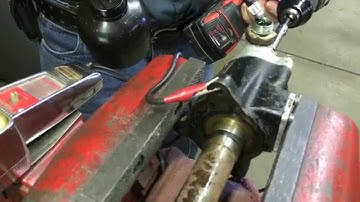 Vintage Saab Two Stroke 3 Cylinder Oil Injection Pump Testing, Part 1