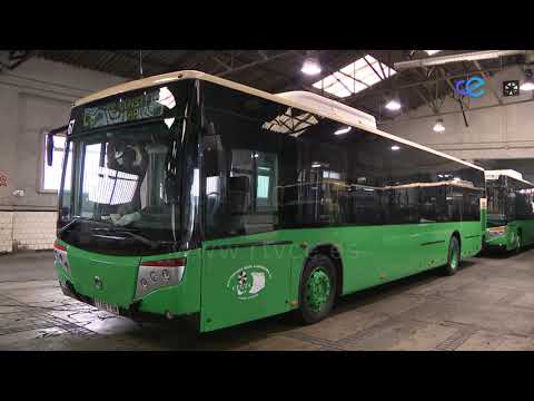 Los trabajadores de la empresa de autobuses, en situación de incertidumbre en su futuro
