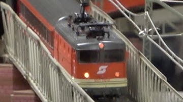Märklin 1980s ÖBB models on autopilot... (automated Märklin layout, m-track, analogue)